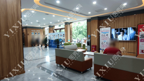 中诺口腔医院价格表,包含洗牙补牙种牙和矫正各种收费标准!(图5) 中诺口腔医院价格表,包含洗牙补牙种牙和矫正各种收费标准!(图5)