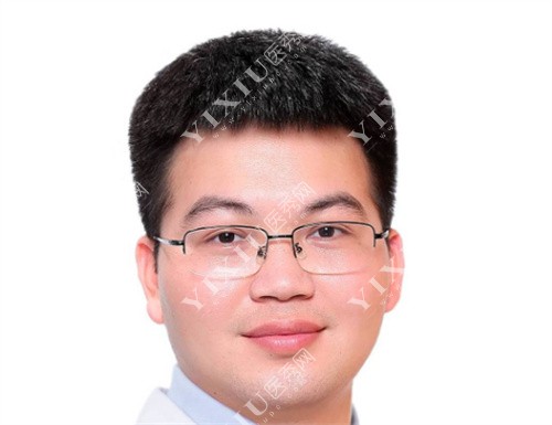 深圳百适美矫正黄宏宇医生
