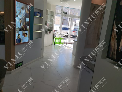 北京顺德口腔顺义区裕龙花园店走廊