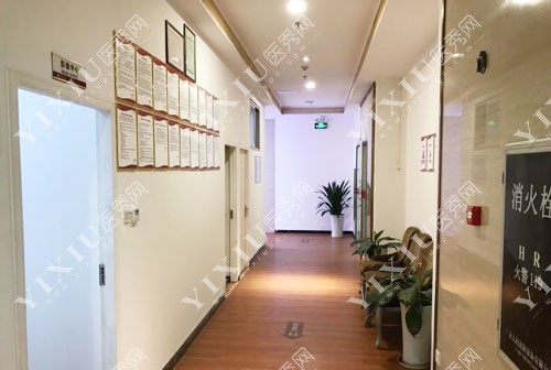 广州德道口腔走廊环境实拍图