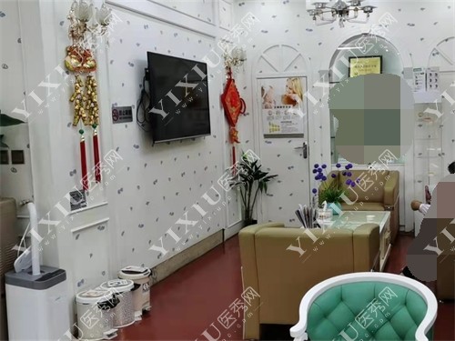 昆明官琛口腔休息区