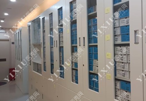 上海臻威口腔医院内部过道