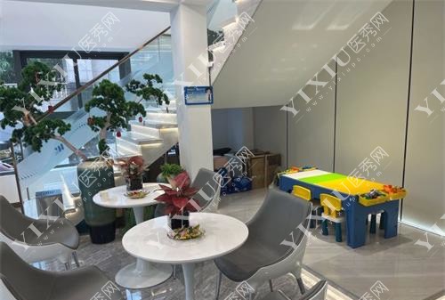 福建福州维乐口腔连锁大厅环境
