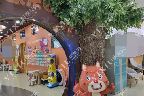 昆明松鼠口腔儿牙治疗区
