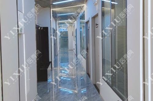 云南昆明慕颜口腔走廊环境