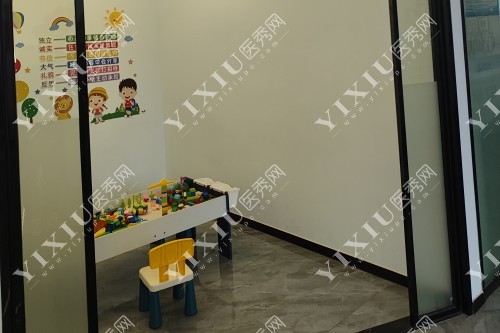 长沙正雅口腔儿童游玩区