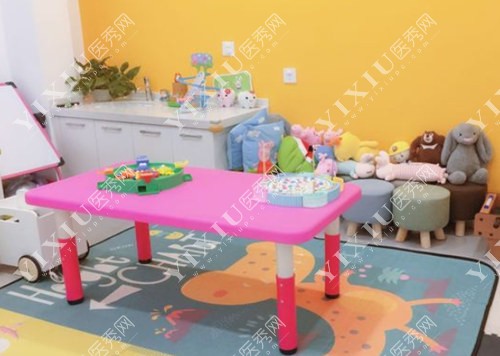 沈阳艾瑞儿童口腔儿童游乐区