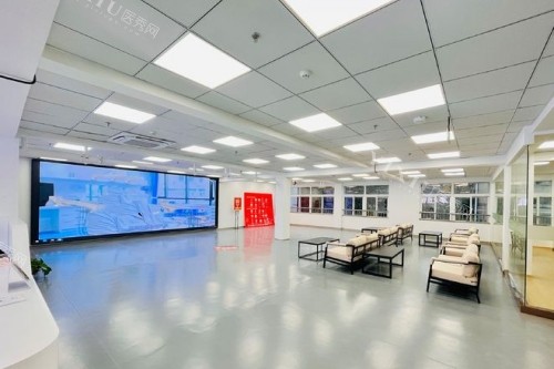 南京万诺口腔正规吗？连锁品牌技术／服务等都在线(图2)