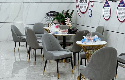 南宁牙博士口腔种植牙医生特点分享，何军锋，陈之一，黄铭医生技术好收费合理！(图3)