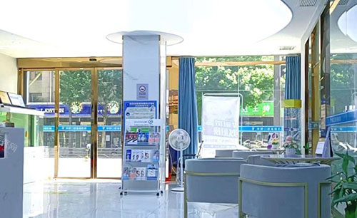 武汉华硕口腔牙齿治疗收费价格表分享，2024年种植牙／牙齿矫正都不贵！(图2)