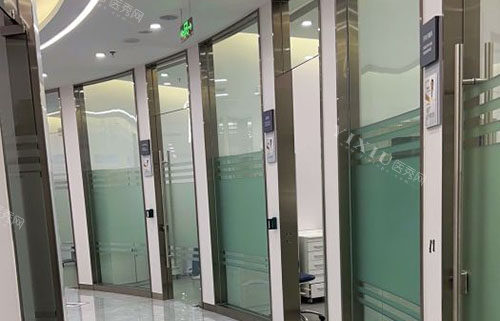 杭州牙科医院临平口腔院区地址公开，看牙门店地址特色项目和收费明细一并送你！(图3)