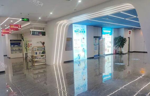 钦州粤桂时代口腔大厅环境实拍图
