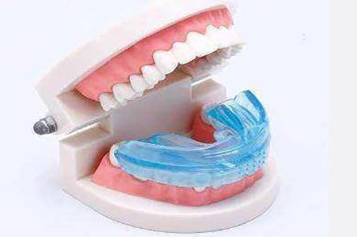 MRC儿童牙齿早期干预矫治器实物示意图