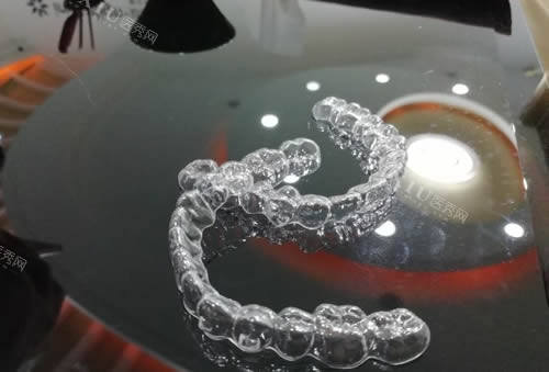 曙美隐形牙套有用过的吗，做正畸改善好不好收费一般在多少？(图4)