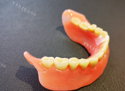 详解吸附性义齿和普通义齿区别，牙缺失这样选择修复方式更贴心！(图2)