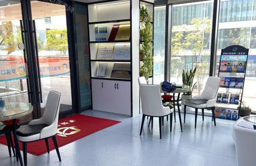 杭州罗强口腔牙齿治疗收费标准公开，洗牙89起／补牙118起／根管治疗380起都不贵！(图4)