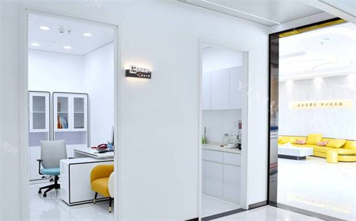 深圳固皓口腔价格贵吗？不贵！洗牙80+／补牙198+／美白598+／种植4999+(图2)