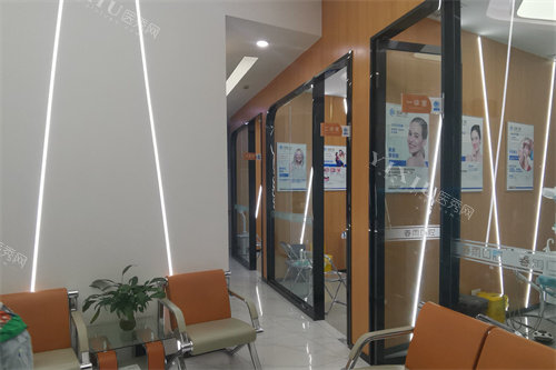 护牙分享！为您解答邻水县洗牙去哪好？苗苗／邵颖／春雨等技术和服务兼备(图2)