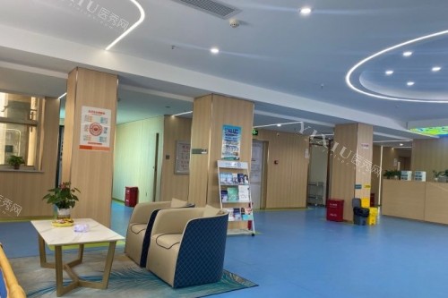 我的牙齿一直存在排列不齐的问题！经过多方打听和比较我选择了泉州美特尔口腔进行牙齿矫正！(图3)