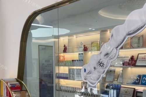 都江堰华美牙科室内一角