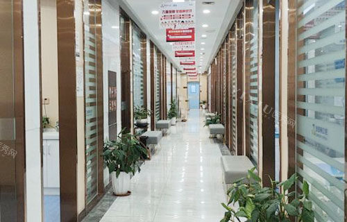 嘉兴金铂利口腔走廊环境实拍