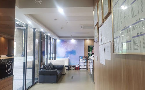 杭州紫阳口腔走廊环境图