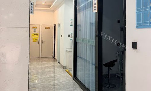 海口群上尔口腔走廊环境图