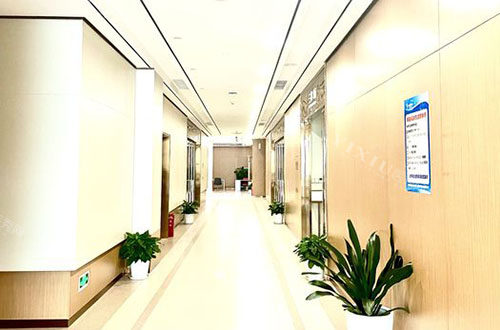武汉优医汇口腔走廊环境实拍图
