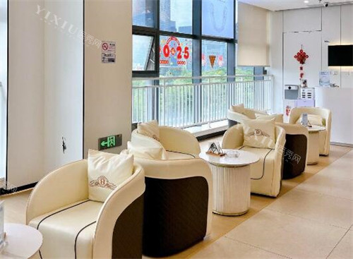 广州优齿社口腔候诊区