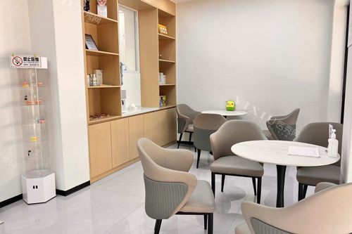 贵阳玉启口腔休息区图