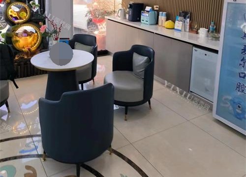 威海斯麦尔口腔大厅休息区环境