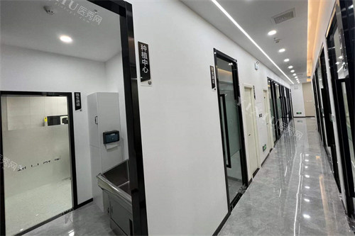 天津美铭口腔诊疗区走廊