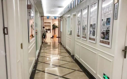 广州柏德口腔走廊环境实拍图