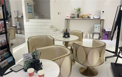 上海江依南整形休息区