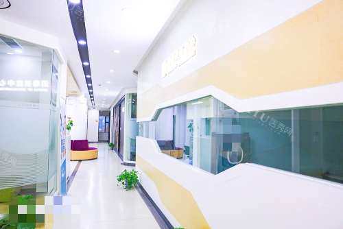 杭州西湖口腔医院走廊