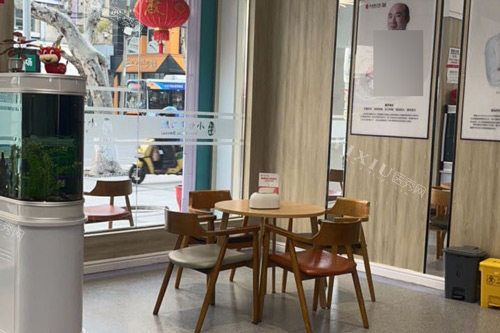 荆门小白兔口腔维宁店大厅图