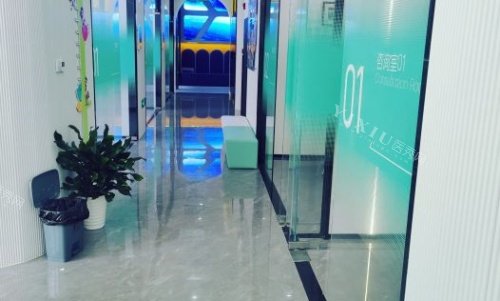衢州可恩口腔走廊示意图