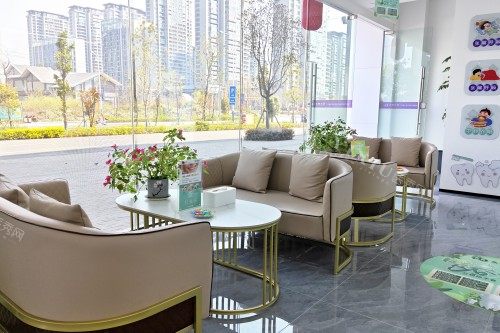 昆明长鹏口腔休息区展示