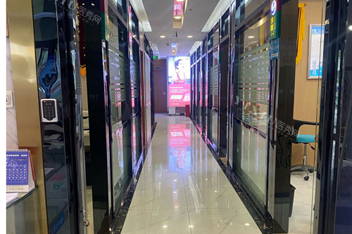 南京洁宇口腔油坊桥店走廊图