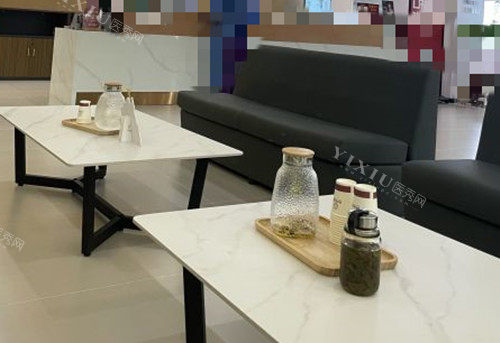 武汉好大夫口腔等待区环境