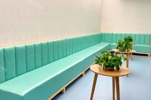 上海中 博惠众口腔医院休息区