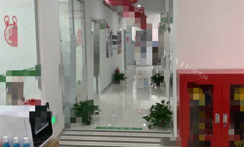 新乡植得口腔医院楼梯图