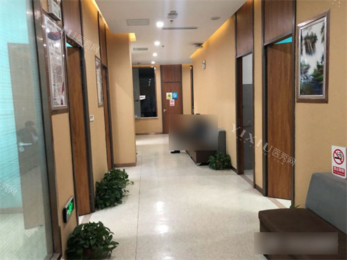 锦州美康口腔诊疗区走廊