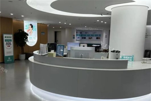 成都团圆口腔高新院区导诊台