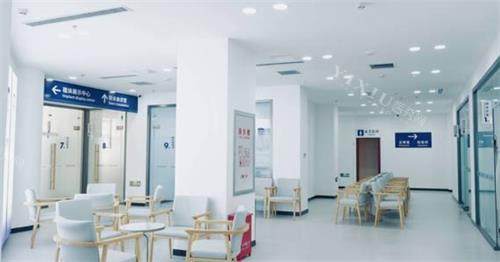 赤峰团圆口腔等待区