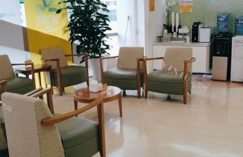成都茁悦口腔医院休息区示意图