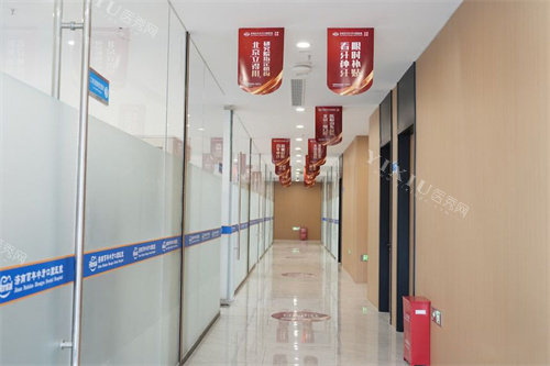 济南百年中牙口腔走廊