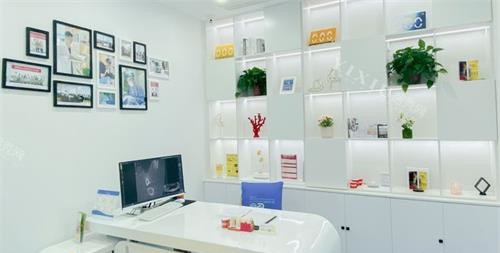 山东济南联合博士口腔门诊部诊室