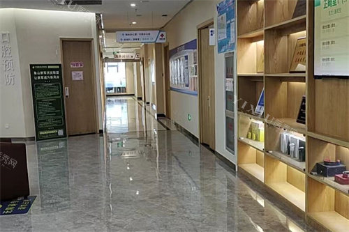 宁波港城口腔大厅展示区