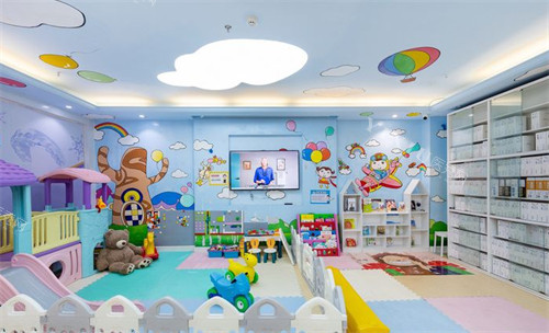 云南昆明柏德口腔同德店儿牙区环境图